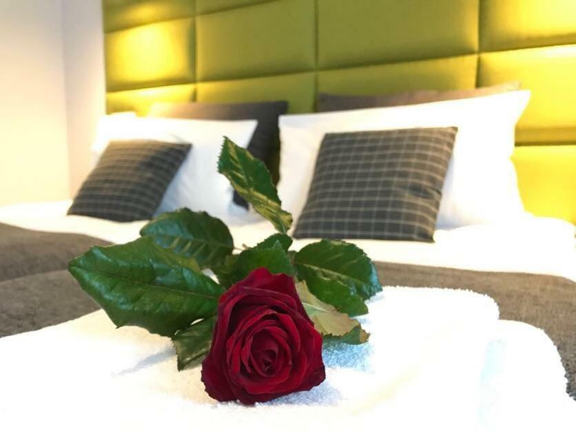 Premium Apartment - Chopin Airport Varsovie Extérieur photo